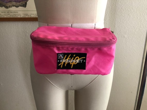 Rad! Vintage 80s/90s pink Hip Pocket fanny pack b… - image 2