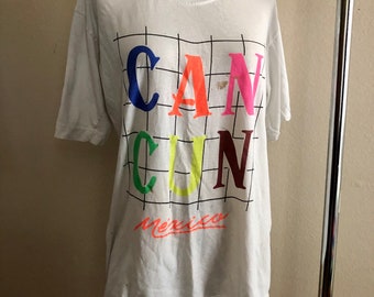 Vintage 80s/90s single stitch Cancun, Mexico tourist tee shirt adult size M/L