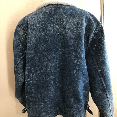 Shops Warm/heavy Vintage 80s/90s Sherpa lined jean acid washed trucker jacket coat men’s size large/xl