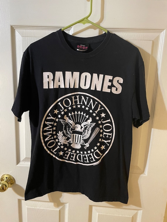 Vintage 00s Ramones tee shirt size medium 1234