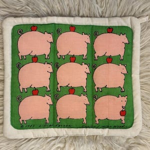 Vintage 1983 Lillian Vernon design pig and apples pot holder trivet