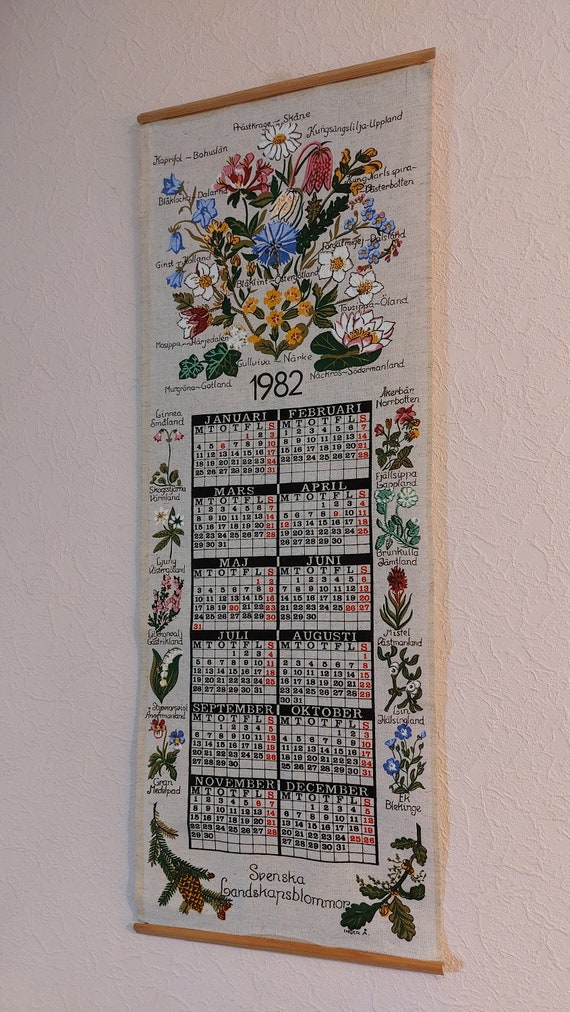Collectible 1982 Year Calendar, Vintage Sweden Almedahls Calendar