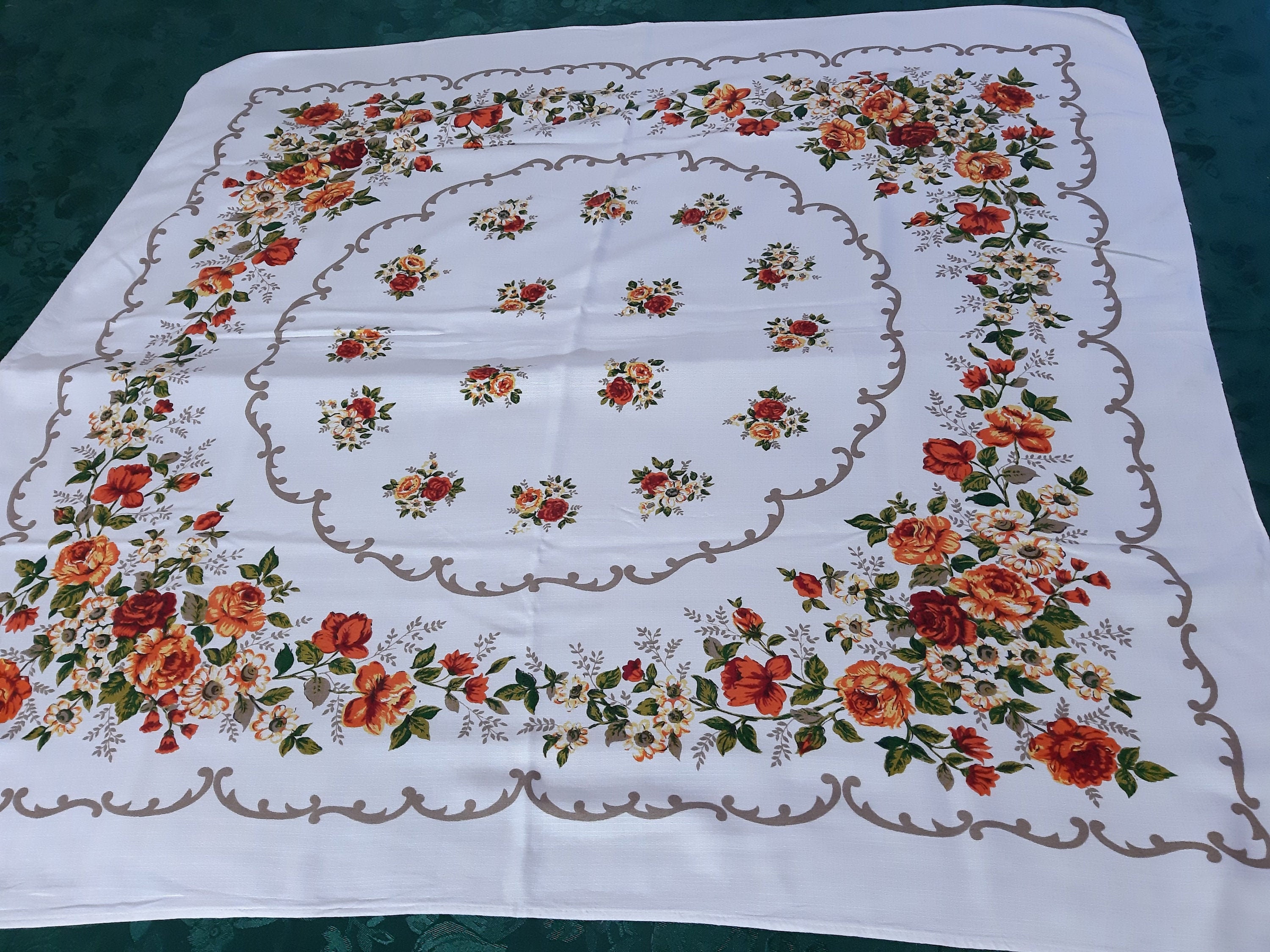 ヴィンテージ花柄スウェーデン製テーブルクロス - Etsy 日本