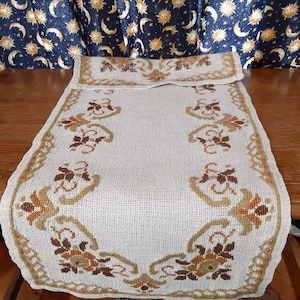 Vintage table runner, Hand embroidery Floral Brown orange beige Vintage Scandinavian Linen Wool table runner table mat  (E7)