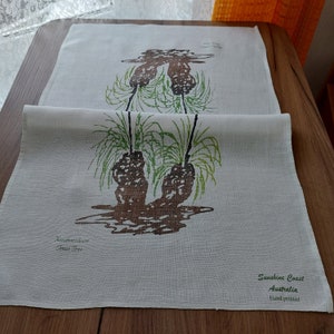 Vintage Australia hand printed collectible linen tea towel - table mat (E7)