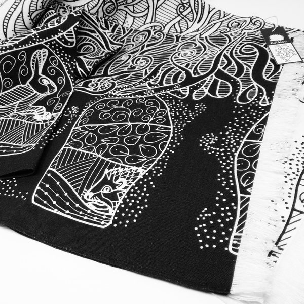 an illustrated table stole, pure linen runner, from the "Il riccio e la lepre" collection, black, 140 x 38 cm