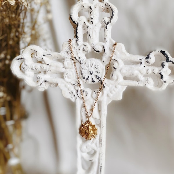 Beaming Sacred Heart Necklace | 18K Gold Filled | Catholic | Religious Gift