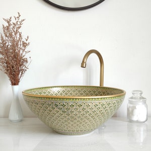 Green Thai Benjarong / ceramic sink / bathroom sink / countertop basin / hand painted / hand made / gold paint (12% gold)