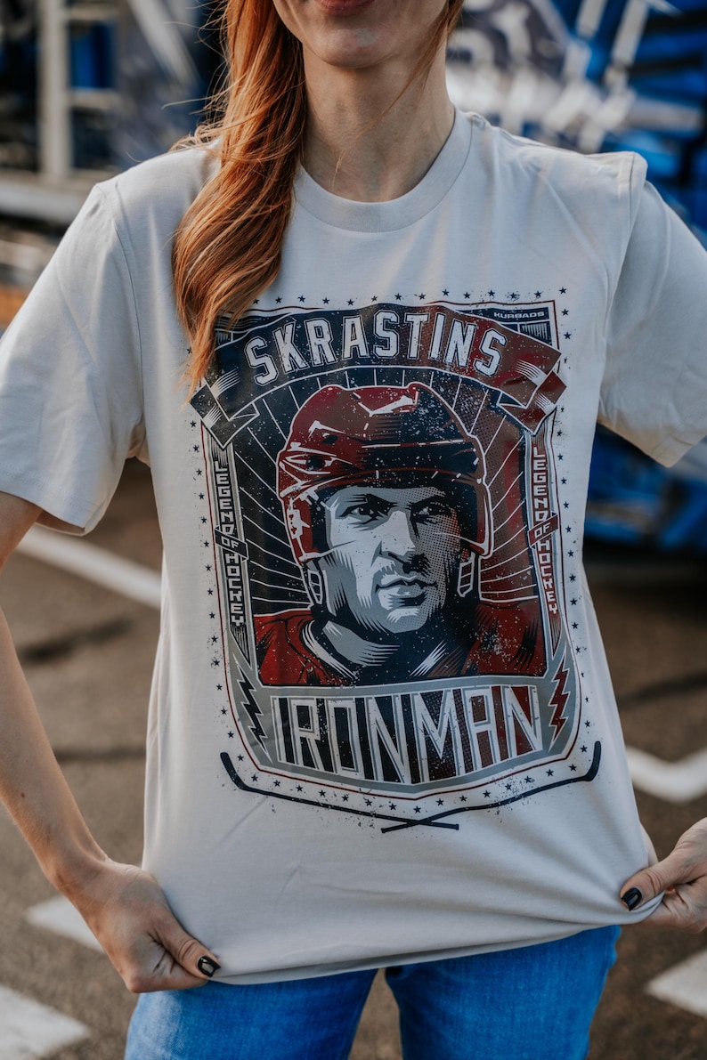 T-krekls "Skrastiņš - DZELZS VĪRS" (Maglietta "Skrastins - IRONMAN") immagine 6