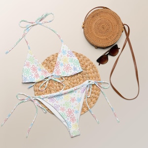 SpongeBob Flower Bikini – Y2K Cartooncore Swim Set – Kwiatowy Retro Nadruk