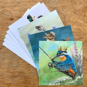 8 belles cartes éco-notes humoristiques de 4 dessins d’oiseaux imprimés sur du papier recyclé avec des toners écologiques et fournis avec des enveloppes recyclées