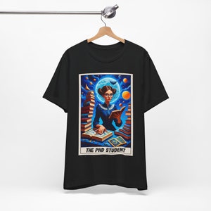 T-shirt unisexe Tarot drôle pour doctorants : cadeaux de remise des diplômes de doctorat pour lui 2024 Nouveauté académique drôle Doctorat