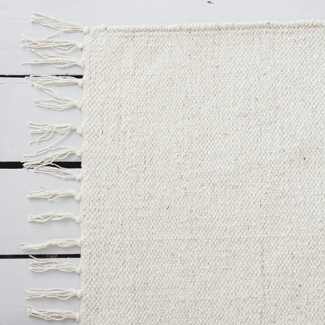 Square Cotton Area Rug Plan off White Simple Rug / Carpet, Area Rug 4X4 ...