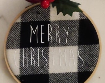 Embroidery Hoop Ornament (Merry Christmas)