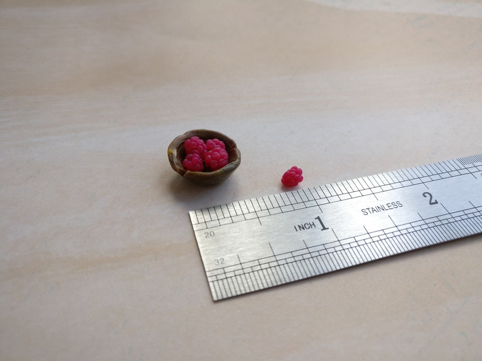 5 Raspberries with bowl dollhouse food miniature food set Etsy
