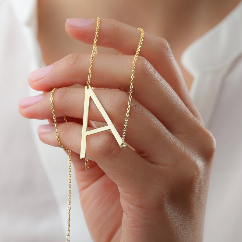 HANLI Personalisierte Initialenkette Damen - Silber Namenskette Mit Buchstaben Anhänger