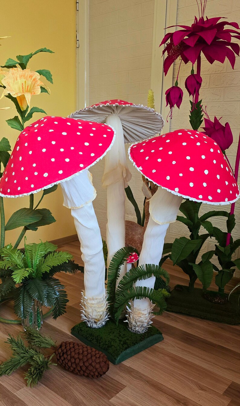 Alice in wonderland prop, lot of 6 cluster Fly Agaris mushrooms, Alice in Wonderland party photo prop giant, Mad Hatter photo backdrop props image 3