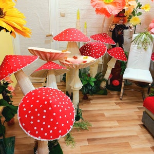 Alice in wonderland prop, lot of 6 cluster Fly Agaris mushrooms, Alice in Wonderland party photo prop giant, Mad Hatter photo backdrop props image 7