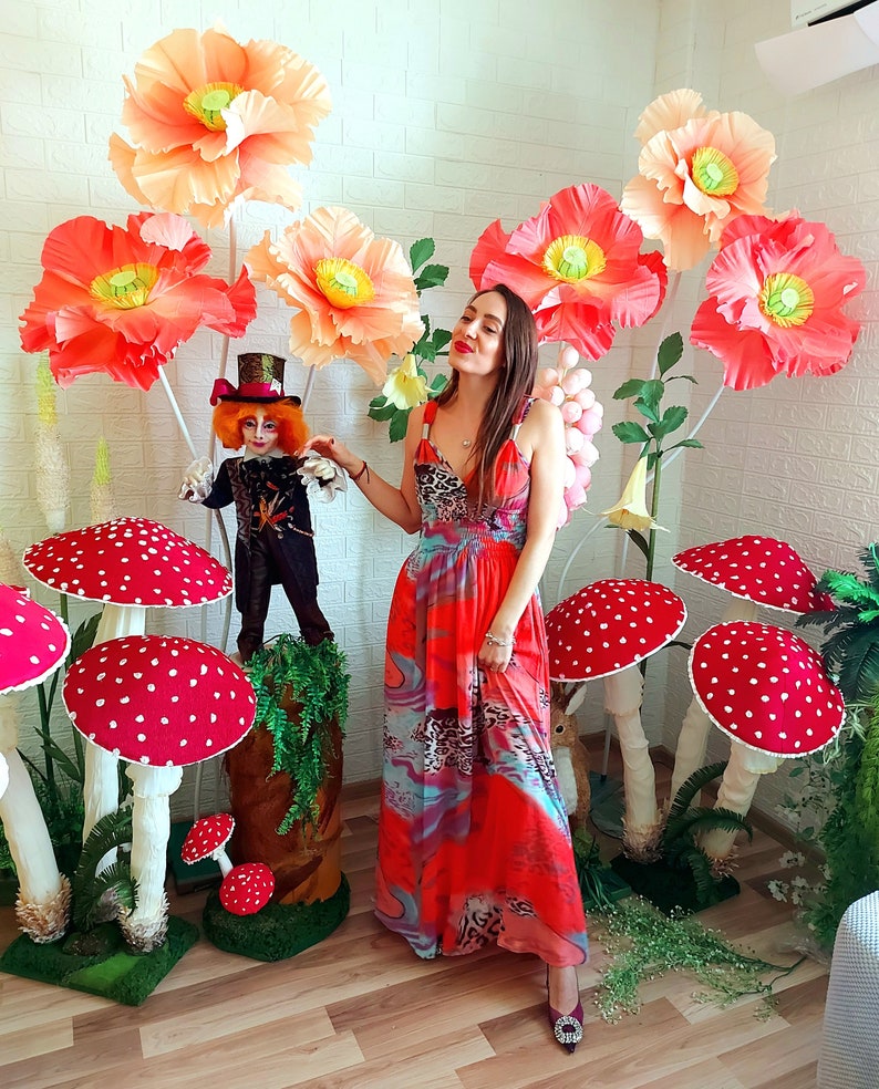 Alice in wonderland prop, lot of 6 cluster Fly Agaris mushrooms, Alice in Wonderland party photo prop giant, Mad Hatter photo backdrop props image 8