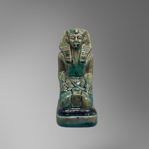 Vintage King Ramses II Kneeling Statuette - Unique Collectible Egyptian Pharaoh Figurine - Egypt Home Decor