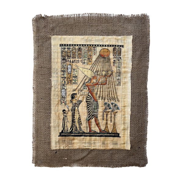 Papyrus égyptien Akhénaton, Néfertiti et enfant offrent des sacrifices dramatiques avec un décor égyptien en tissu copte