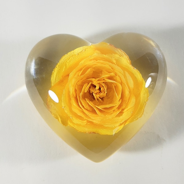 Yellow Rose Resin Ornament, Forever Real Flower, Gift for Anniversary, Valentine's, Mother/Daughter, Birthday, Friend, Wedding, Christmas