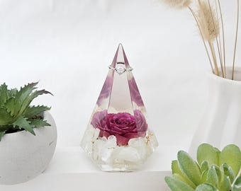 Red Rose & Hydrangea Resin Ring Holder: Romantic Floral Keepsake Gift (4" Tall)