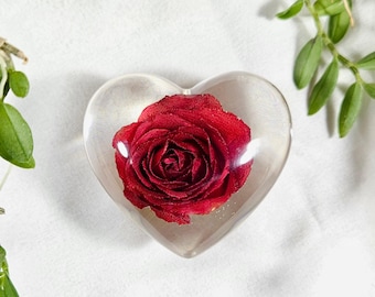 Amber Red Rose Resin Ornament: Romantic Flower Keepsake Gift