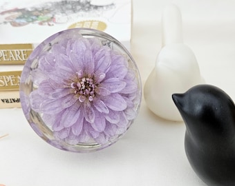 Lavender Serenity Dahlia in Resin Round (2.5"): Real Flower Keepsake Gift