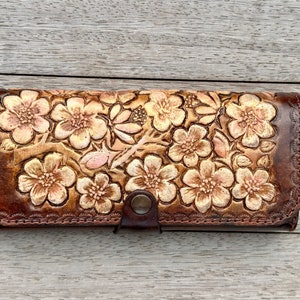 Women's natural leather sakura flowers wallet, hand-made embossed pattern