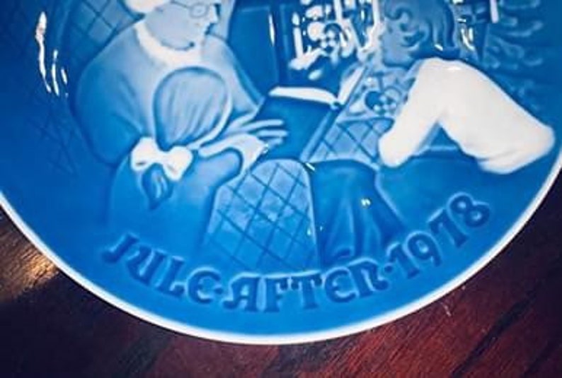 1978 Bing /& Grondahl DENMARK JULE-AFTEN 1978 A Christmas Tale