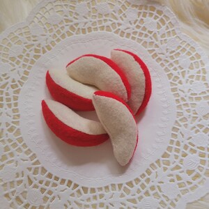 Felt apple slices, Felt food , Felt Fruits , felt desert image 5