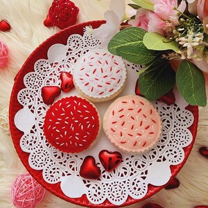 Felt Valentines sugar cookies ( set of 3), Felt cookies , Valentines Day decor , Felt food, Tiered tray decor