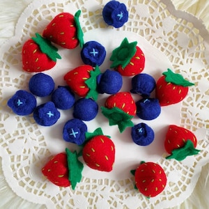 Felt berries , felt blueberries,  felt strawberries,  felt fruits,  felt food