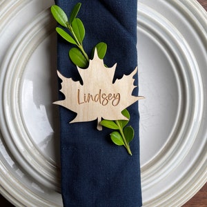 Personalized Leaf Name Card or Tag for Thanksgiving, Friendsgiving, Fall Wedding, Napkin Place-setting