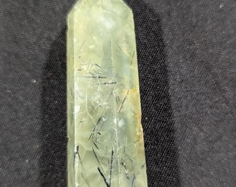 Prehnite with Epidote Point