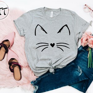Cute Cat Shirt, Kitten Tee, Kitty T-Shirt, Animal Lover Kids Tees, I Love Cats, Funny Present Gift, Whiskers Face, Cat Mom Cute T Shirt