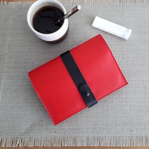 Red and black leather tobacco pouch