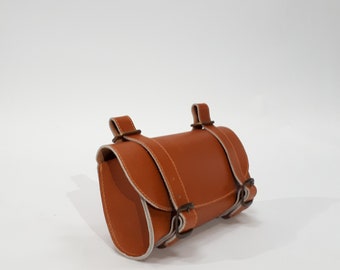 Sacoche de moto rétro vintage en imitation cuir pièce unique • Vintage