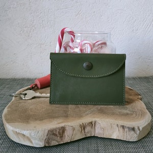 Porte cartes en cuir kaki