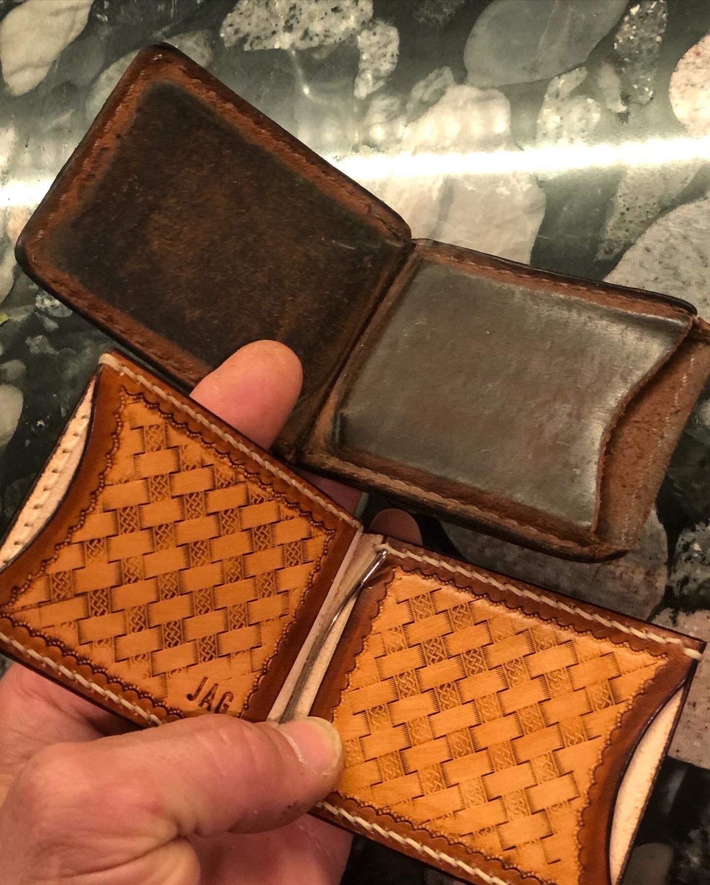 refurbished lv wallet