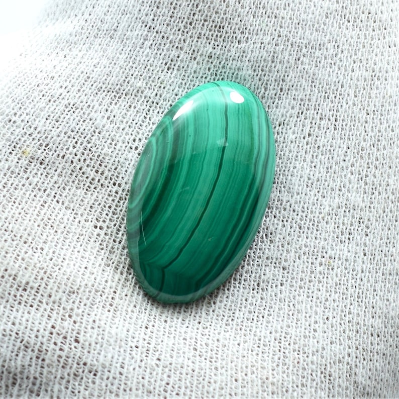 Excellent Natural Malachite Cabochon Gemstone Beautiful Designer Malachite For Pendant Best Quality Oval Shape 44.40 Cts 35x28 mm ML-5