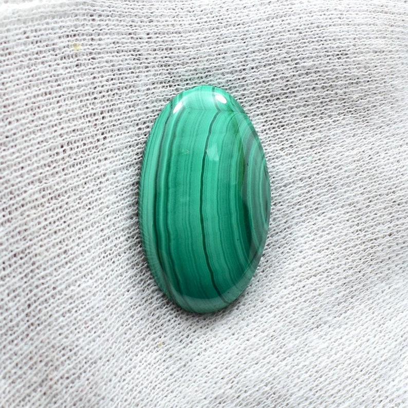 Excellent Natural Malachite Cabochon Gemstone Beautiful Designer Malachite For Pendant Best Quality Oval Shape 44.40 Cts 35x28 mm ML-5