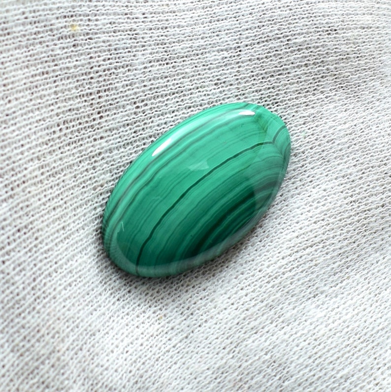 Excellent Natural Malachite Cabochon Gemstone Beautiful Designer Malachite For Pendant Best Quality Oval Shape 44.40 Cts 35x28 mm ML-5