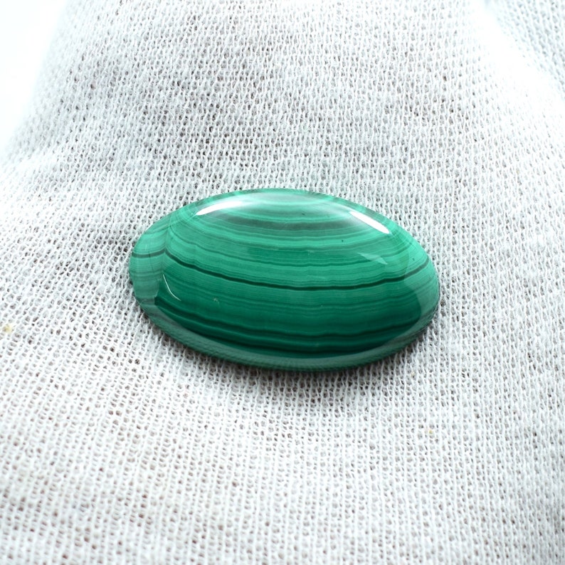 Excellent Natural Malachite Cabochon Gemstone Beautiful Designer Malachite For Pendant Best Quality Oval Shape 44.40 Cts 35x28 mm ML-5