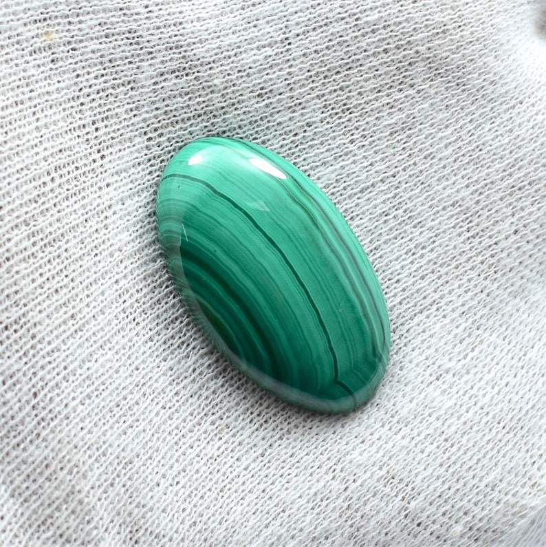 Excellent Natural Malachite Cabochon Gemstone Beautiful Designer Malachite For Pendant Best Quality Oval Shape 44.40 Cts 35x28 mm ML-5
