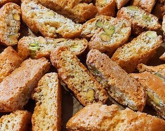 Italian Traditional Cantucci/ Pistachio and lemon Authentic Biscotti/ Coffee break gift