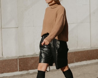 Bermudashorts mit hoher Taille: Schwarze Baumwolle, Einzelanfertigung