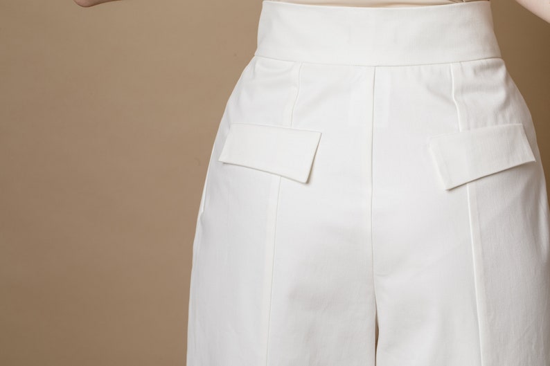Trousers for women with back pockets and high waist
