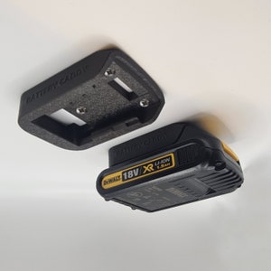 DeWalt 18/20V Battery Hangers - 3D Printed